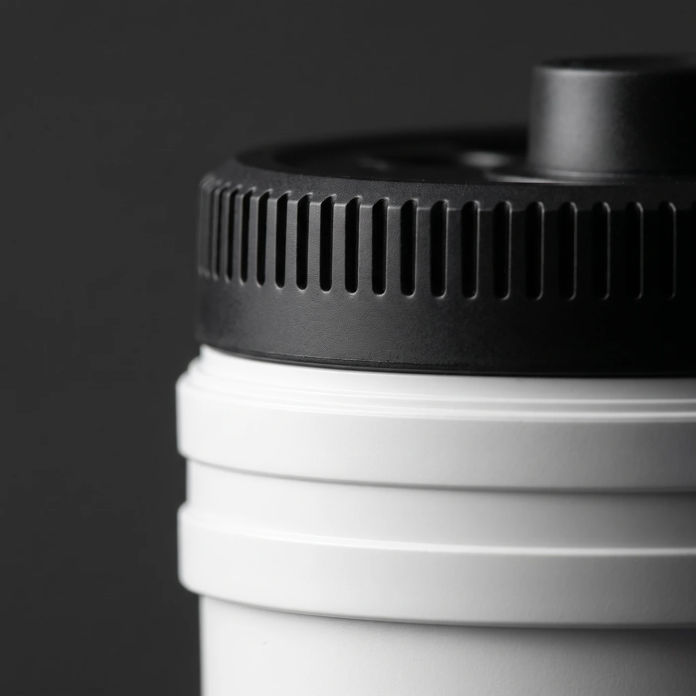 The ribbed cap and collar rings